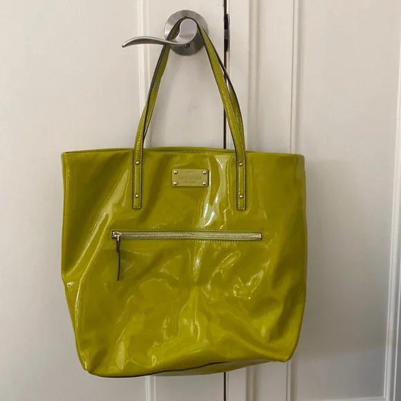 Kate Spade chartreuse patent tote 💛 - Picture 1 of 8